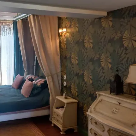 Hortensia Nocleg ze śniadaniem 4*