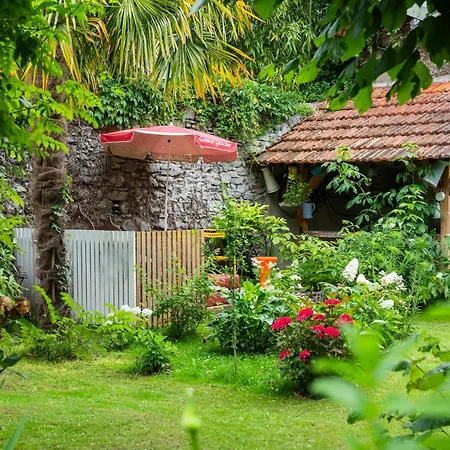 Nocleg ze śniadaniem Hortensia 4*